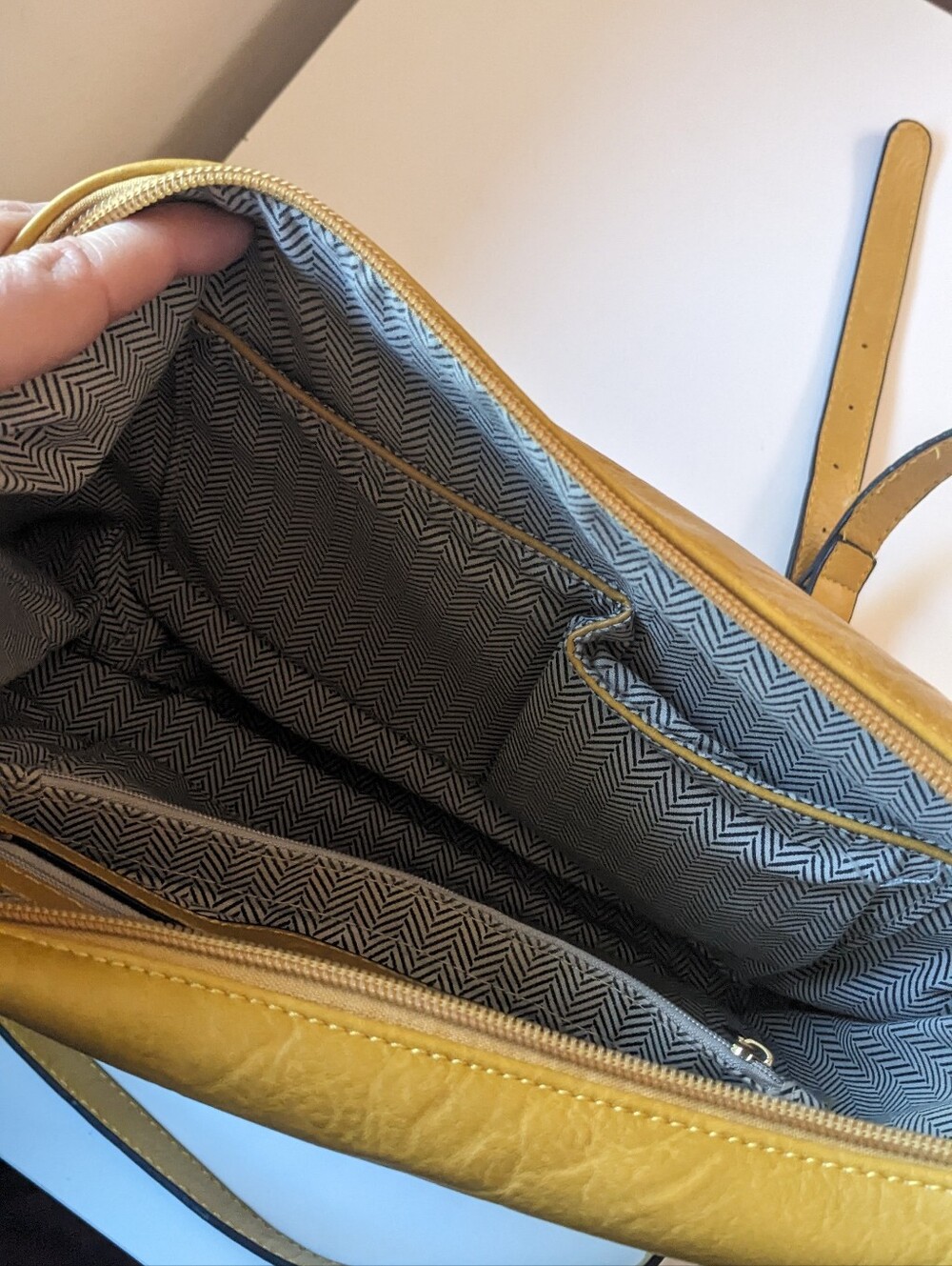 Jen & Co Mustard Yellow Crossbody Purse Vegan Leather Bag - Picture 7 of 9